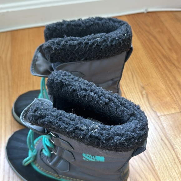 Sorel YOOT PAC™ NYLON YOUTH WATERPROOF BOOT size 3 - Picture 3 of 7